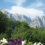 Gaestehaus Nicole Гармиш-Партенкирхен